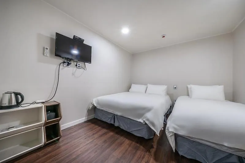 Mayone Hotel Myeongdong Сеул